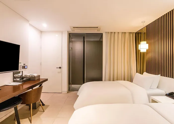 The Designers Cheongnyangni Hotel